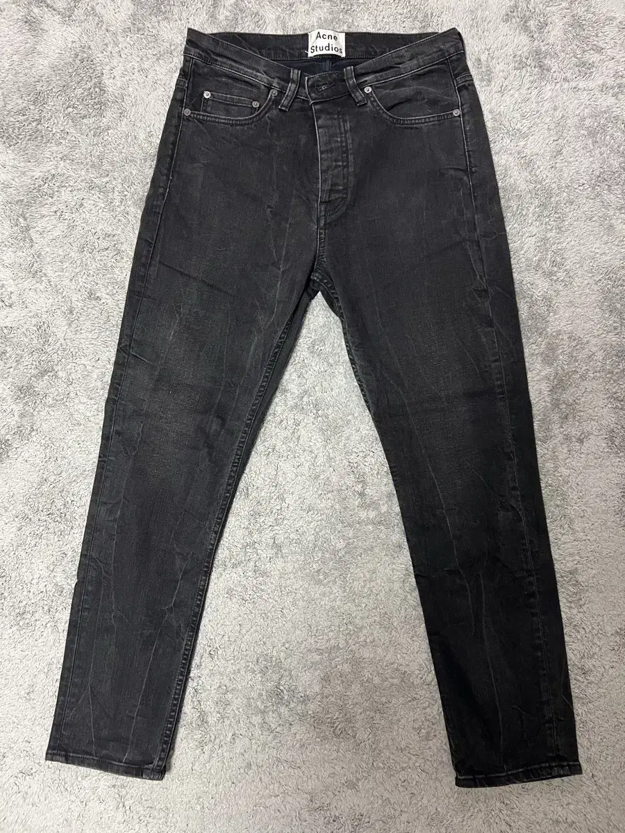 아크네 스튜디오 TOWN BLK CREASE Jean